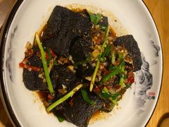 长沙臭豆腐-呷湘厨·鱼汤捞饭·剁椒鱼头·辣椒炒肉(国家会展中心店)