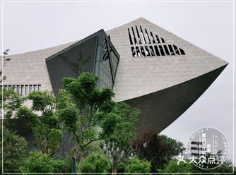 熟悉一个城市，从看展开始