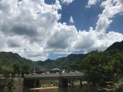 -安吉龙王山峡谷漂流