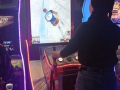 -世代星球·保龄球·镭战真人CS·团建(杨浦店)