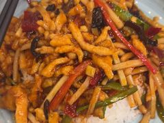 -西部马华清真兰州牛肉面·烧烤夜市(三里河店)