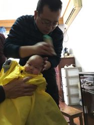 点击看大图 -龙文宝贝上门婴儿理发满月剃胎毛(黄浦店)
