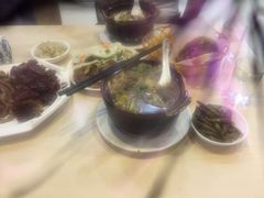 -闫家驴肉老店(华电一校店)