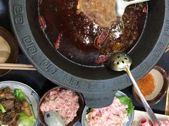 -重庆故事姊妹老火锅(财经学院店)