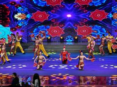 -南风大剧院莎梦二人转剧场