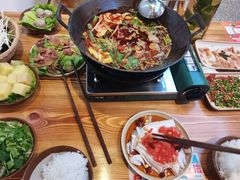 -黔二妞地摊火锅(龙华清湖店)