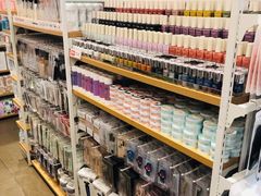 -名创优品(广东东莞东城万达2店)