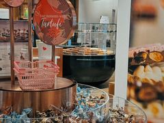 -Laderach 莱德拉(上海环贸iapm店)