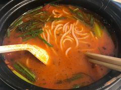 -在蒙自过桥米线