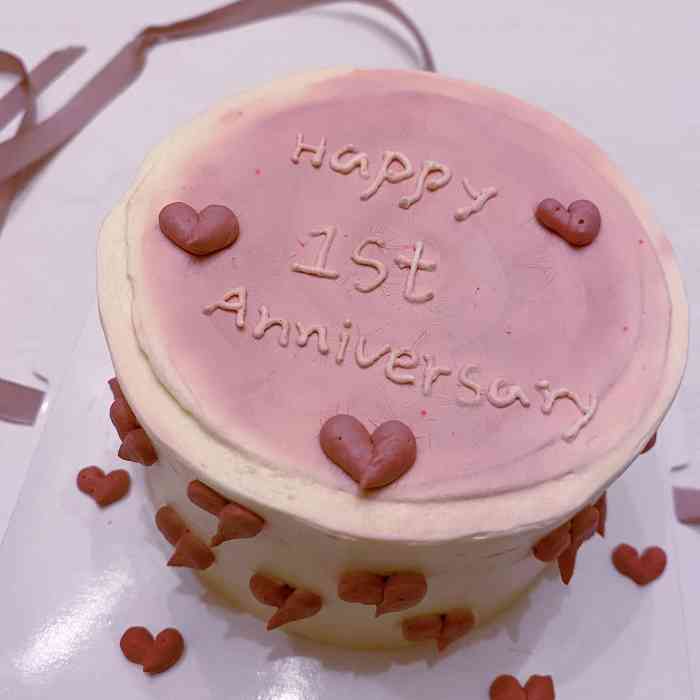 打分 跟男朋友的一周年蛋糕就是在这家店订的 蛋糕很好吃!