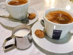 -La Mer Restaurant & Lounge