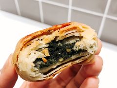 苔菜月饼-西区老大房(陕西北路店)