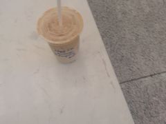 -瑞幸咖啡(地铁B出口深圳北三层店)