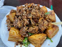 -金卯白肉罩火烧