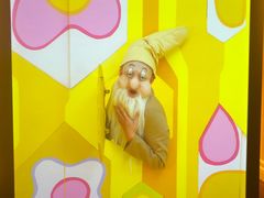 -Nathalie Djurberg与Hans Berg“牛皮纸包裹的月亮”-Prada荣宅当季展览