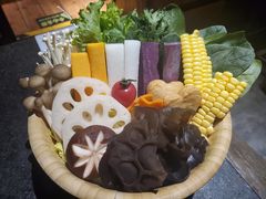 -湊湊火锅·茶憩(新中关购物中心店)