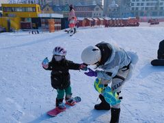 -丁香湖丁香小镇Citypark滑雪公园戏雪嘉年华