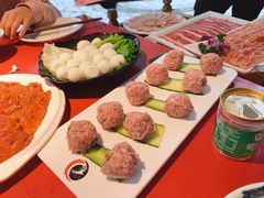 -二荆条·蜀鲜汇城市森林火锅