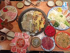 -周小明火锅(黑金冠社区店)