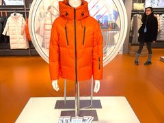 -王府井奥莱棋盘山小镇