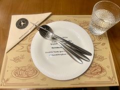 -Mark&Mars Restaurant