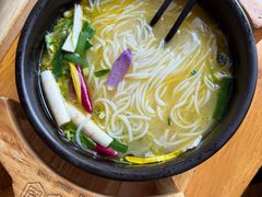 -桥香园过桥米线(国贸店)