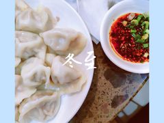 -周家大连水饺(美专校街店)