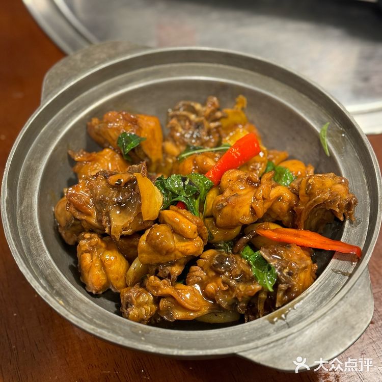绝对是成都第一台式卤肉饭！