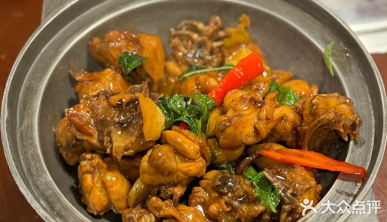 绝对是成都第一台式卤肉饭！