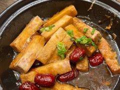 砂锅芋头-环宇草鸡店·特色炒鸡
