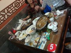 -临街徽菜馆·正宗黄山味
