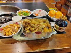 -沸炉重庆老火锅(军事博物馆店)