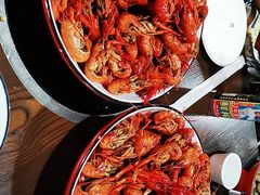 -虾弄弄海派小龙虾·牛羊蝎子火锅