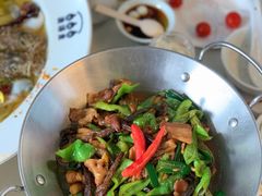 辣椒炒肉-渔语鱼酸菜鱼新川菜(来福士店)
