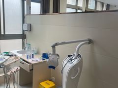 -华颜美口腔矫正·种植牙