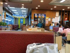 大堂-灵芝妹子海鲜米线(香炉礁山姆店)