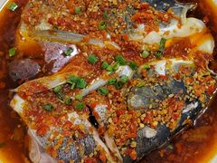 剁椒鱼头-湖南人家湘菜馆(镇江路店)
