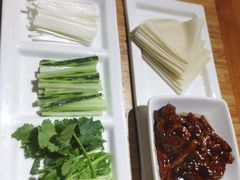 -娜仁图雅蒙古美食村(33小镇店)
