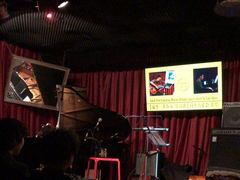 -东岸Cafe 爵士俱乐部