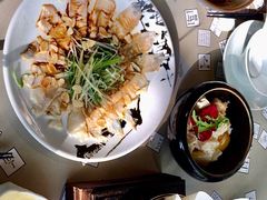 薄切鲜鱼片-穹六人间 people 6(岳阳路店)