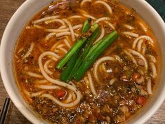 小锅米线-云海肴云南菜(浦江欢乐颂店)