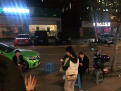 -黄潇洒老火锅(九眼桥宏济巷店)