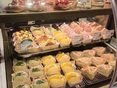 -巴黎贝甜(大宁国际商业广场店)