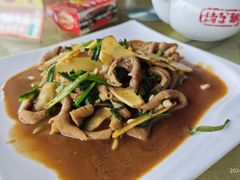 -肥舅父農莊