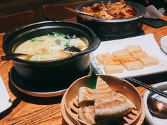 高原青稞饼-云海肴·汽锅鸡·云南菜(高德置地店)