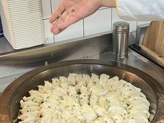 -小姜锅贴(凤凰街店)