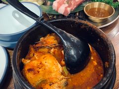 -明洞阿姨·韩式酱蟹烤肉·创意料理(三元桥店)