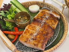 碳烤厚切猪颈肉配泰式香草-KEAAMI 摩登泰 by TIAGO(颐堤港店)