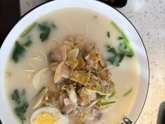 文蛤鱼汤面-阿达师傅鱼汤面