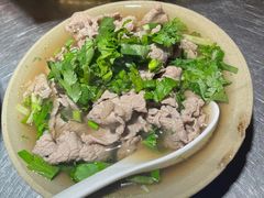碗碗嫩牛肉翘脚-大众跷脚牛肉馆·非遗传承单位(峨眉山店)